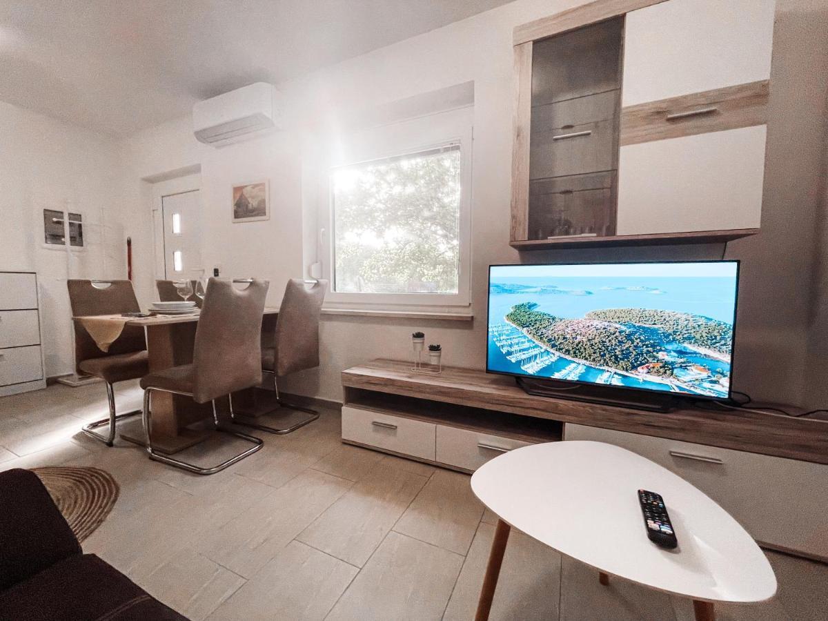 Riad Apartments Zgornje Skofije ภายนอก รูปภาพ