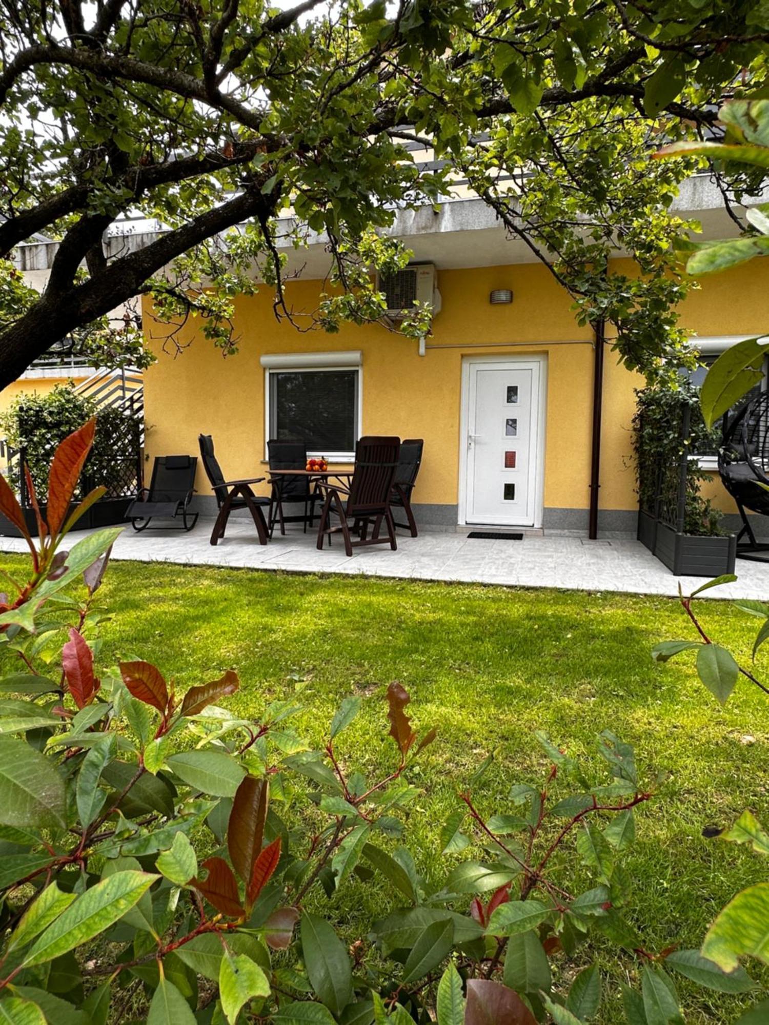 Riad Apartments Zgornje Skofije ภายนอก รูปภาพ